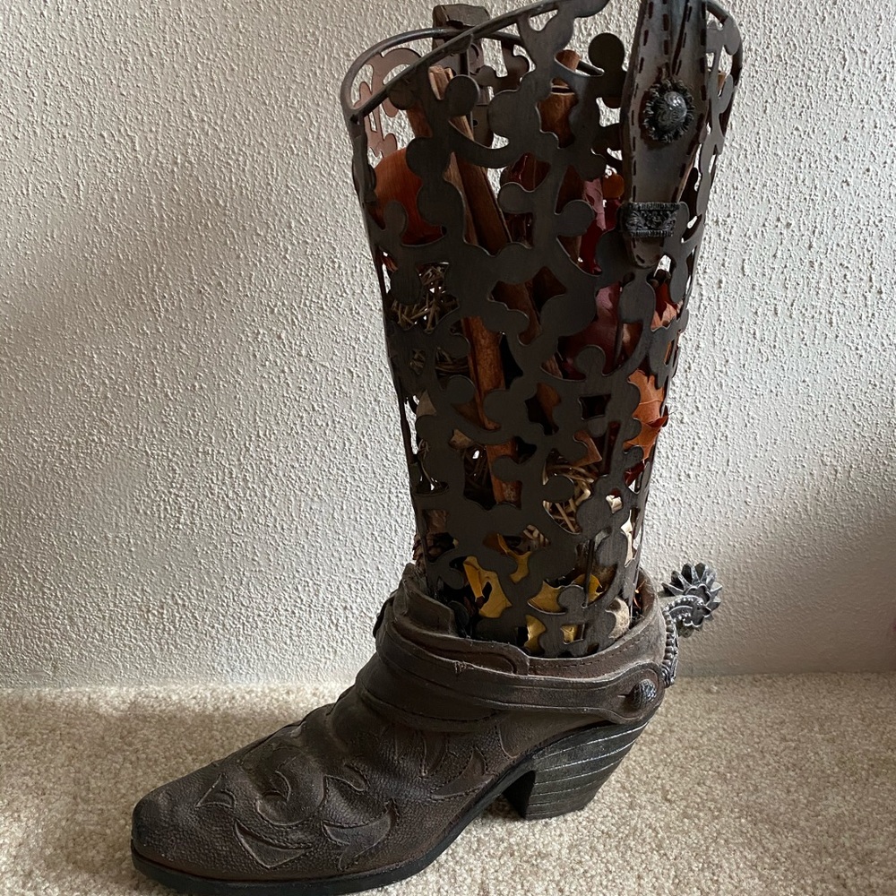 Cowboy boot vase
